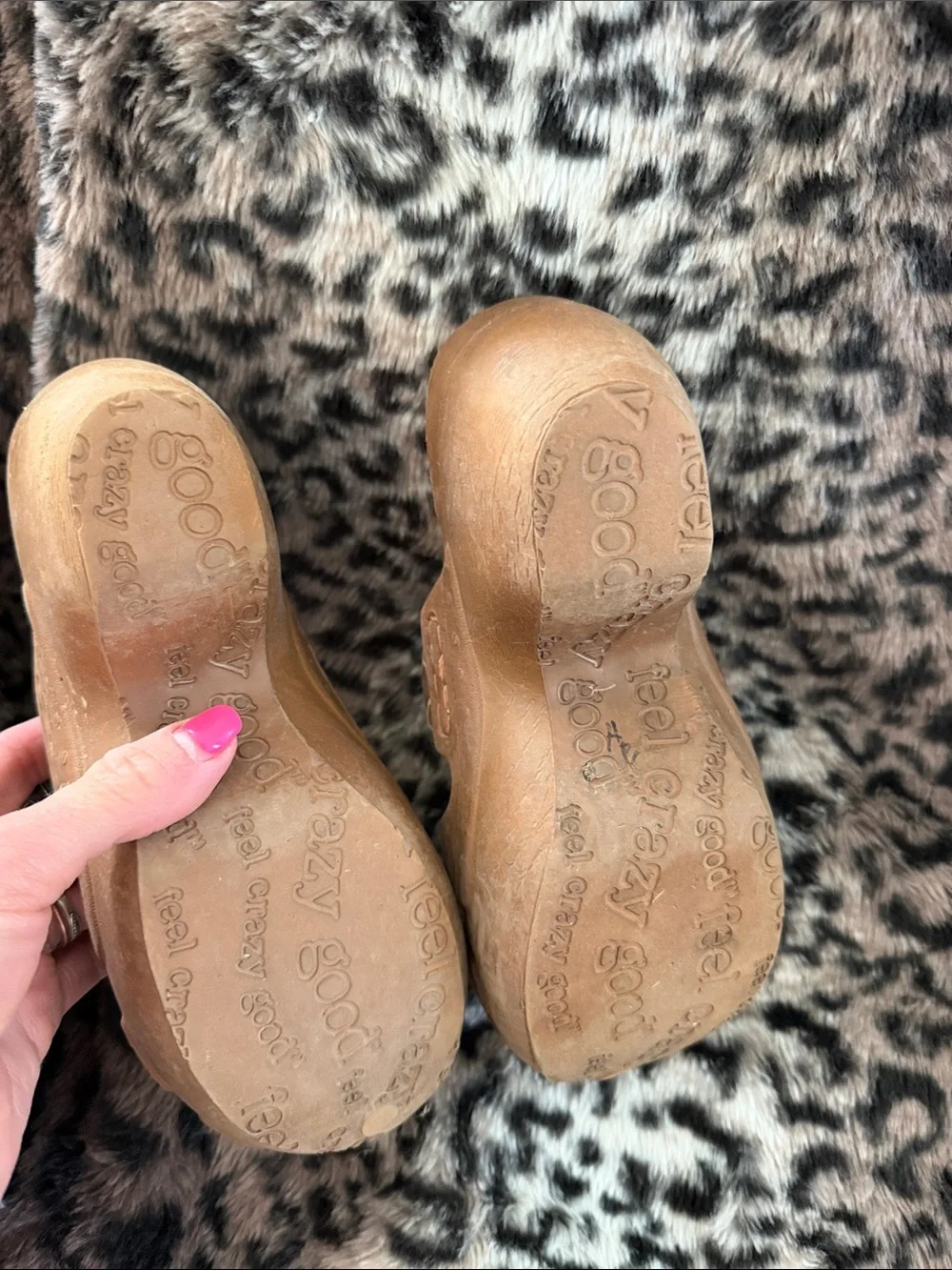 N/A rubber clogs